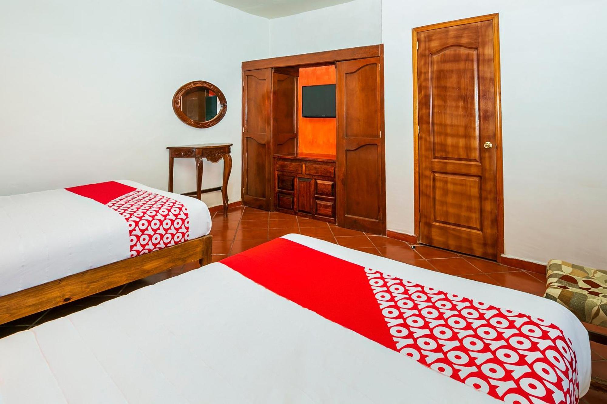 Oyo Posada De Los Angeles, Pátzcuaro Exterior foto